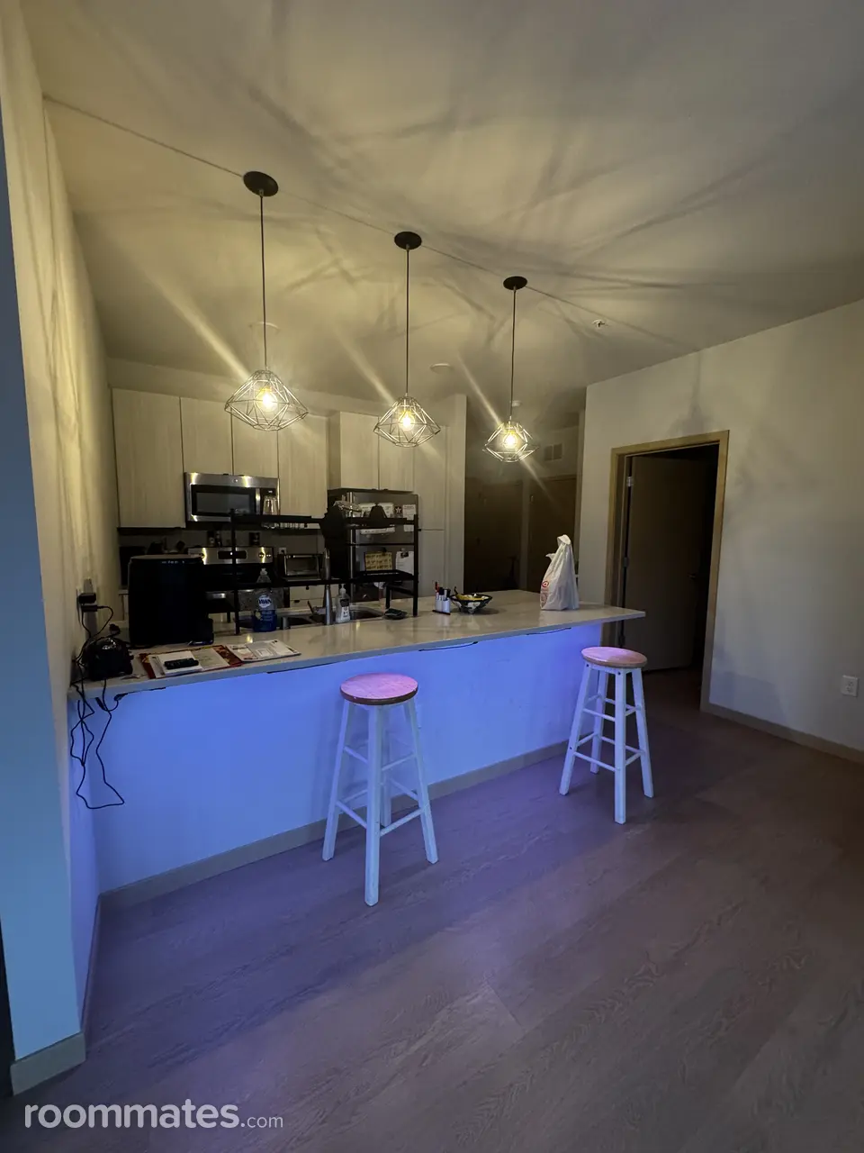 Profile photo 3 of 8