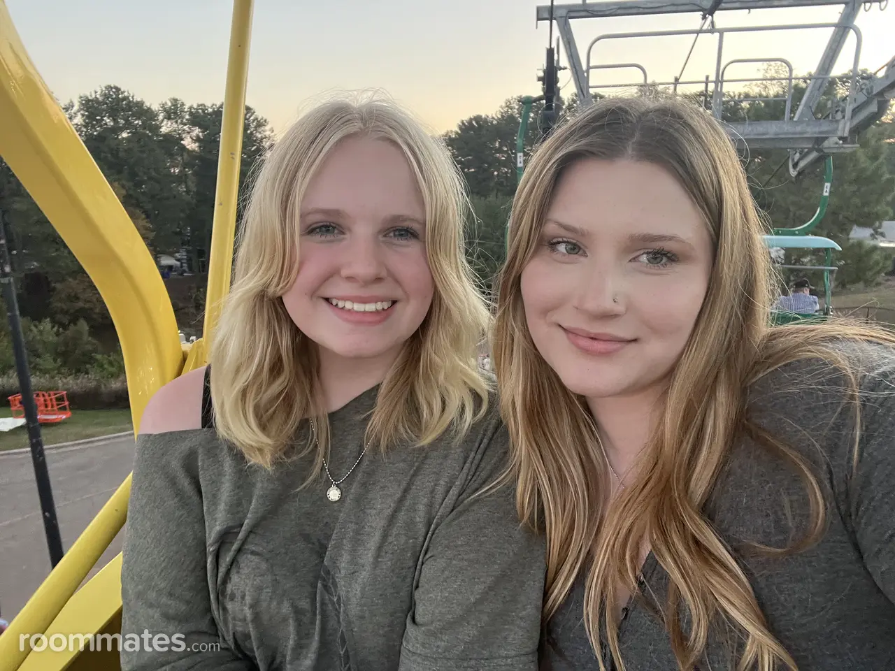 Profile photo 9 of 11