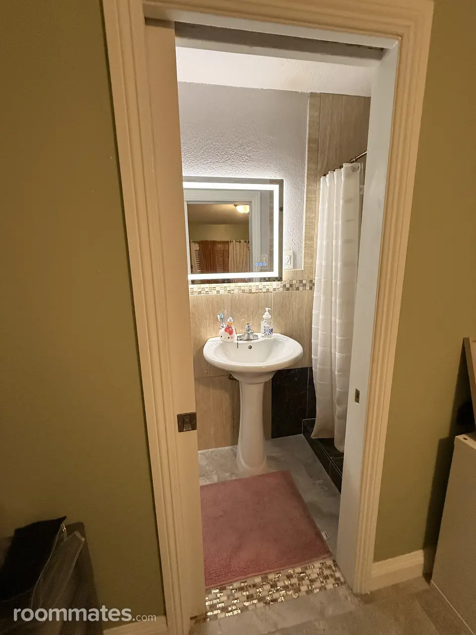 Profile photo 7 of 15