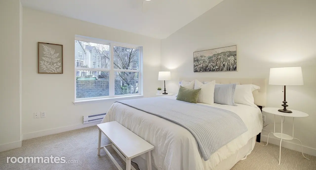 Profile photo 3 of 4