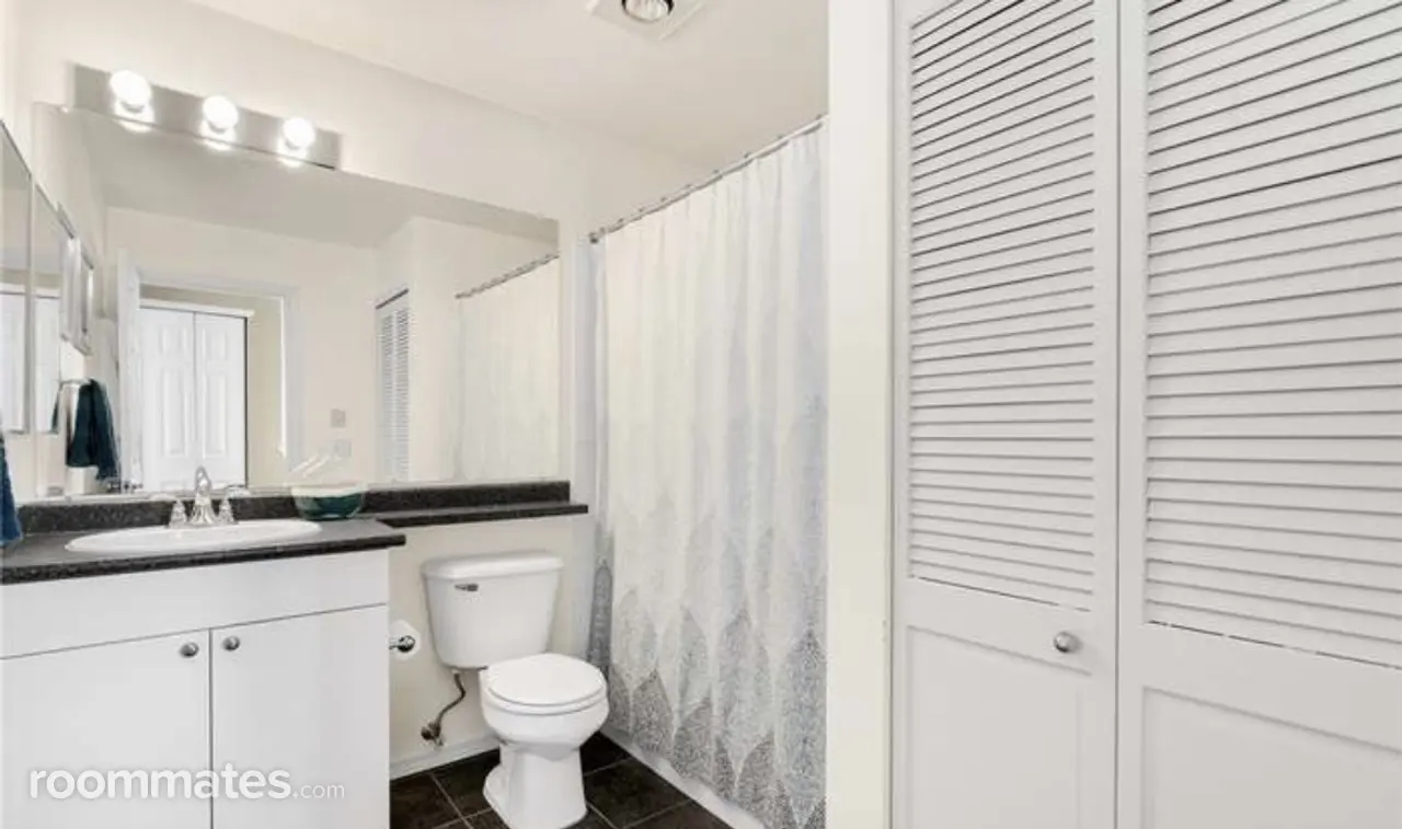 Profile photo 2 of 4