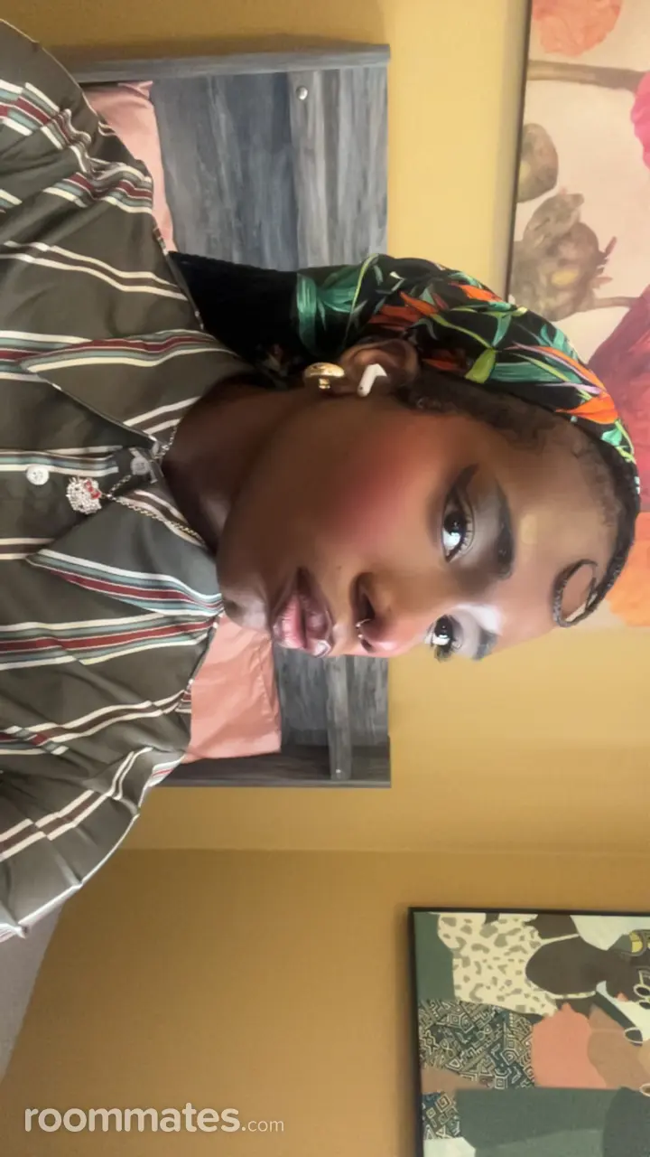 Profile photo 2 of 5