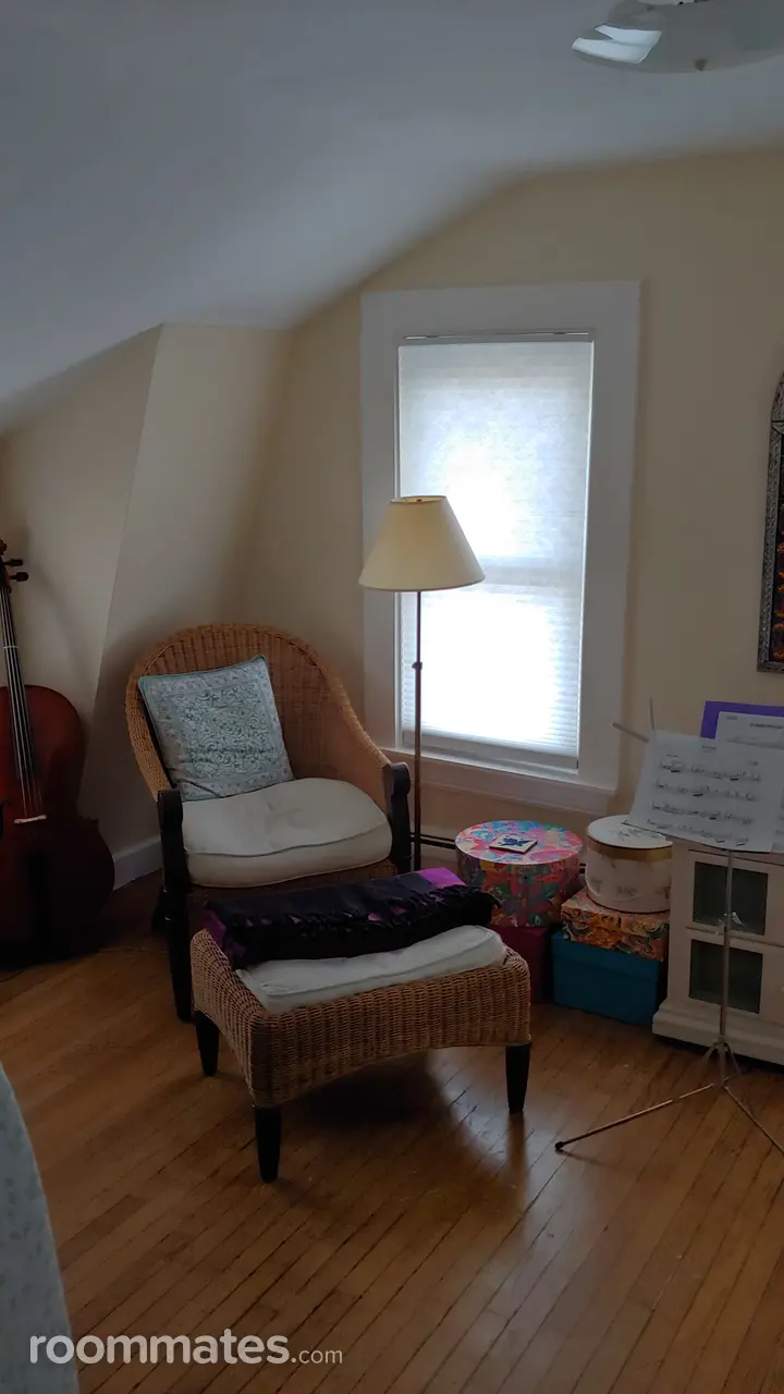 Profile photo 9 of 11