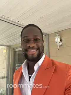 Roommate looking Hyannis Port, MA, $1200