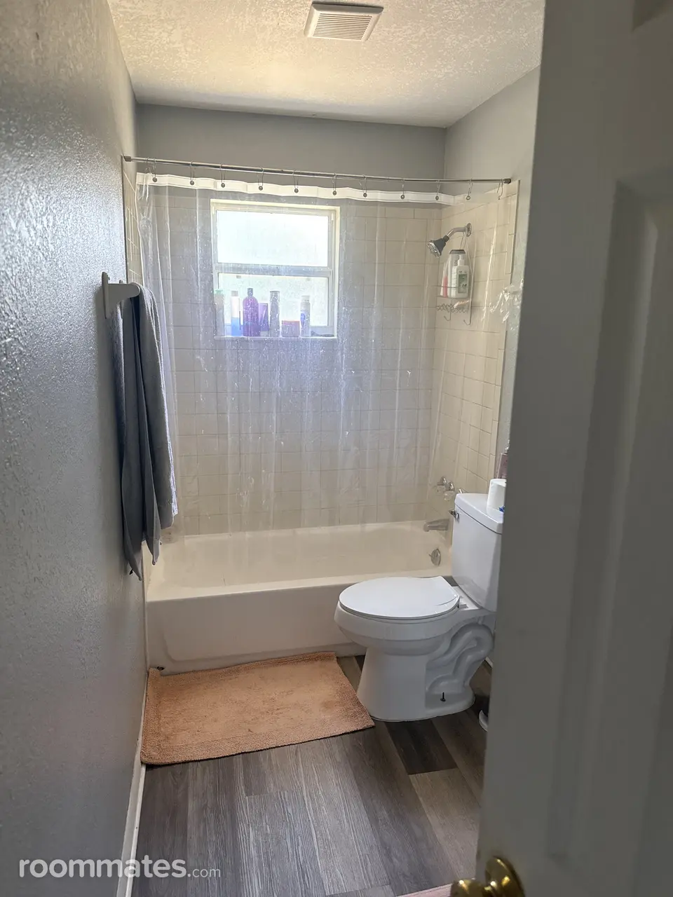 Profile photo 4 of 6