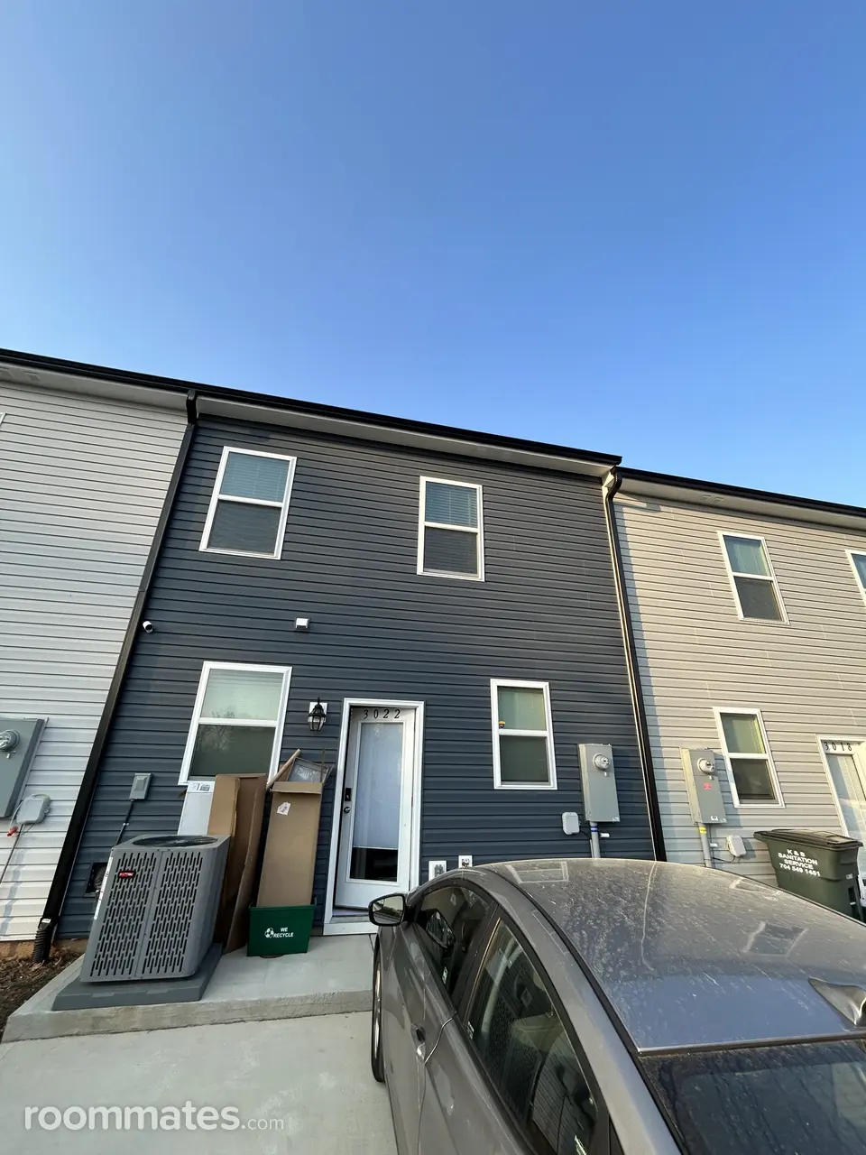 Profile photo 4 of 15