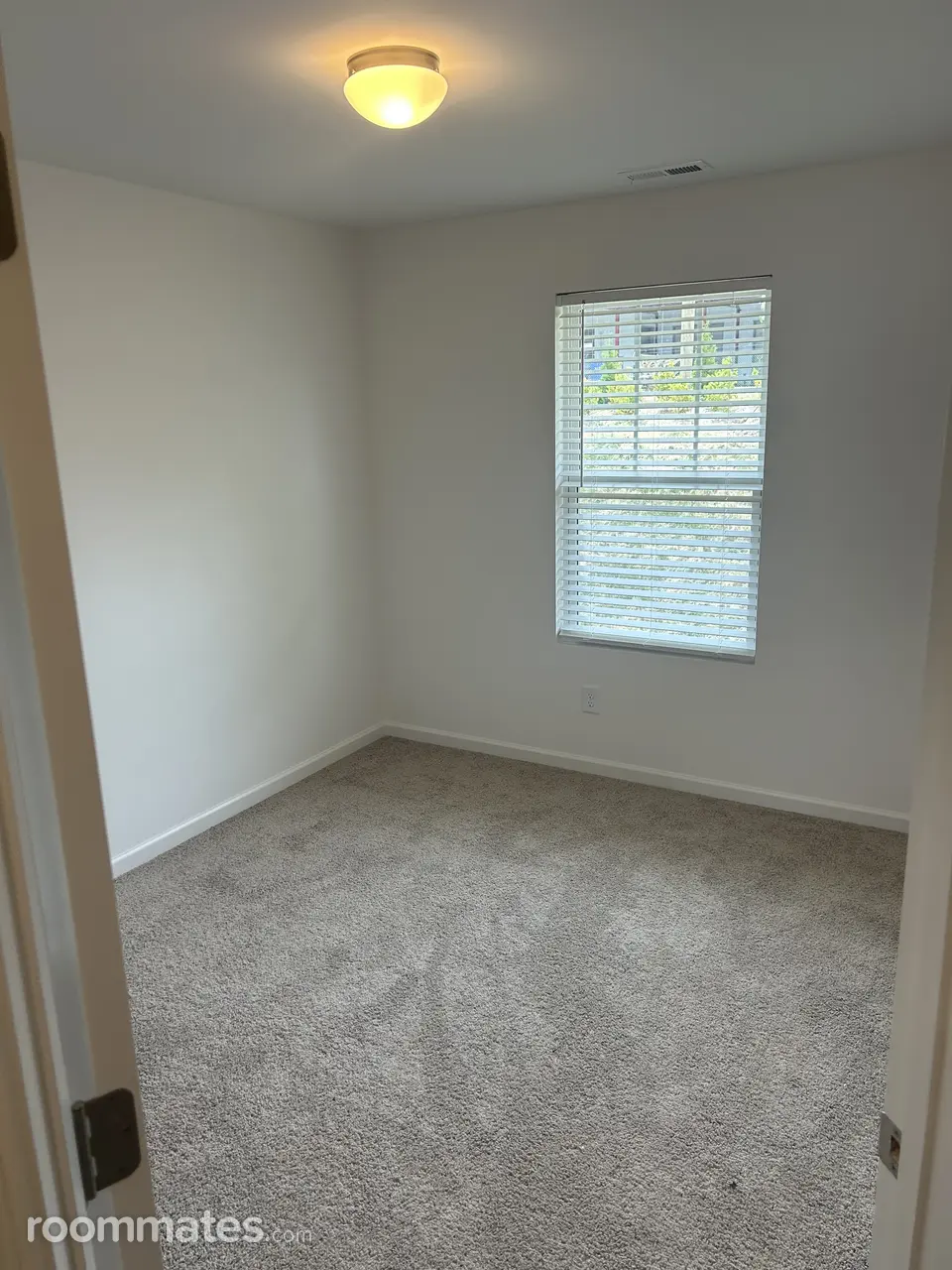 Profile photo 9 of 15