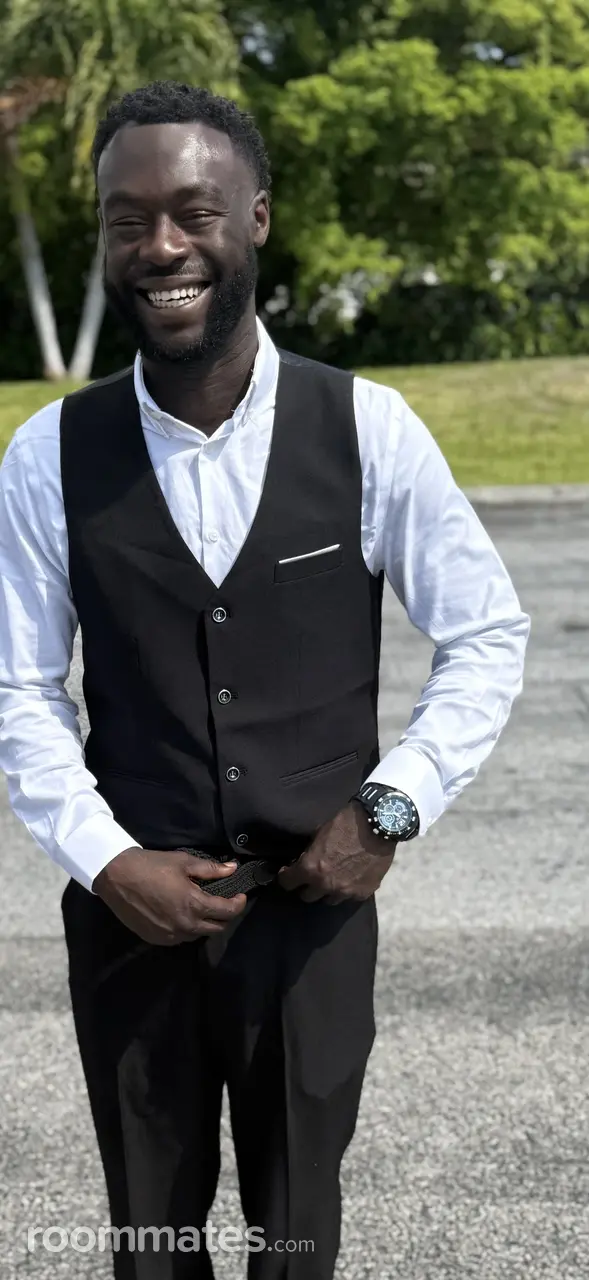Profile photo 2 of 11