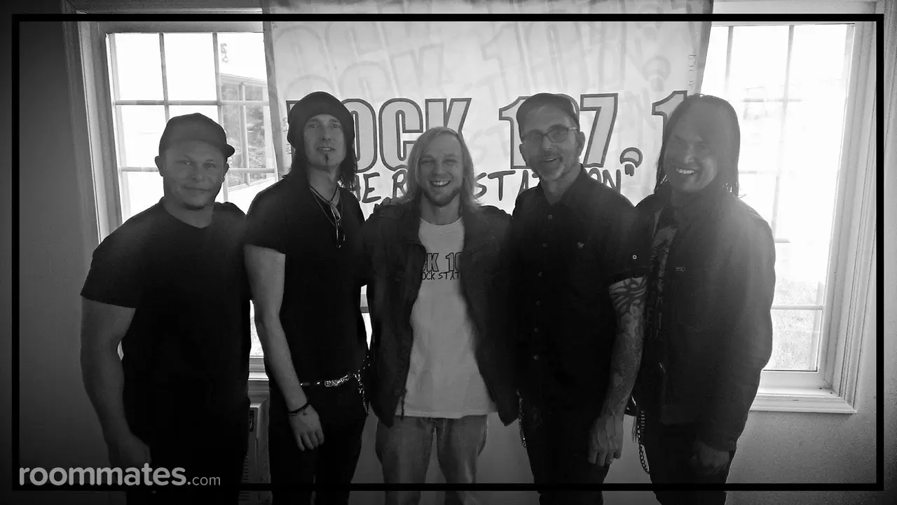 Profile photo 3 of 7