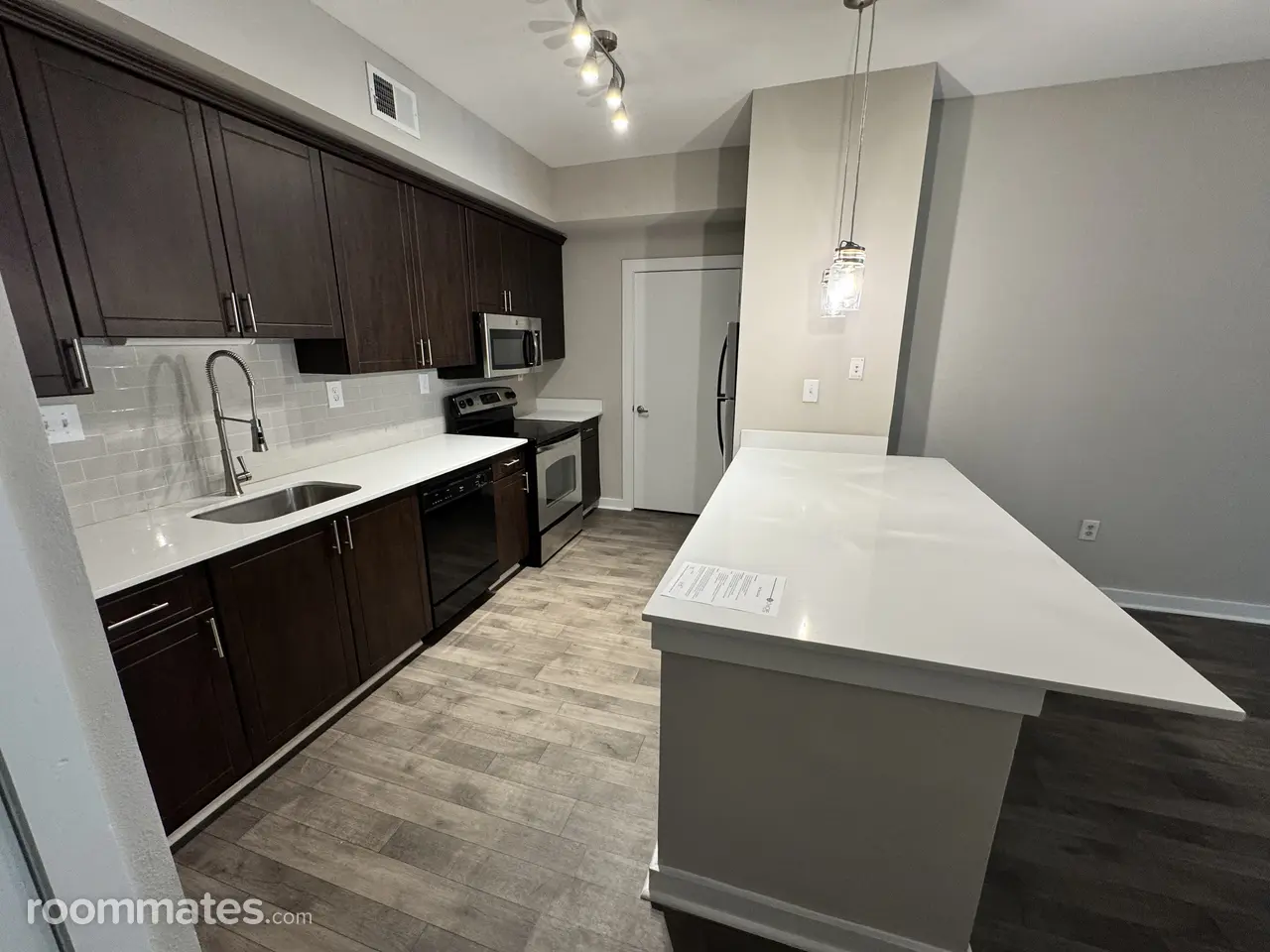 Profile photo 4 of 11