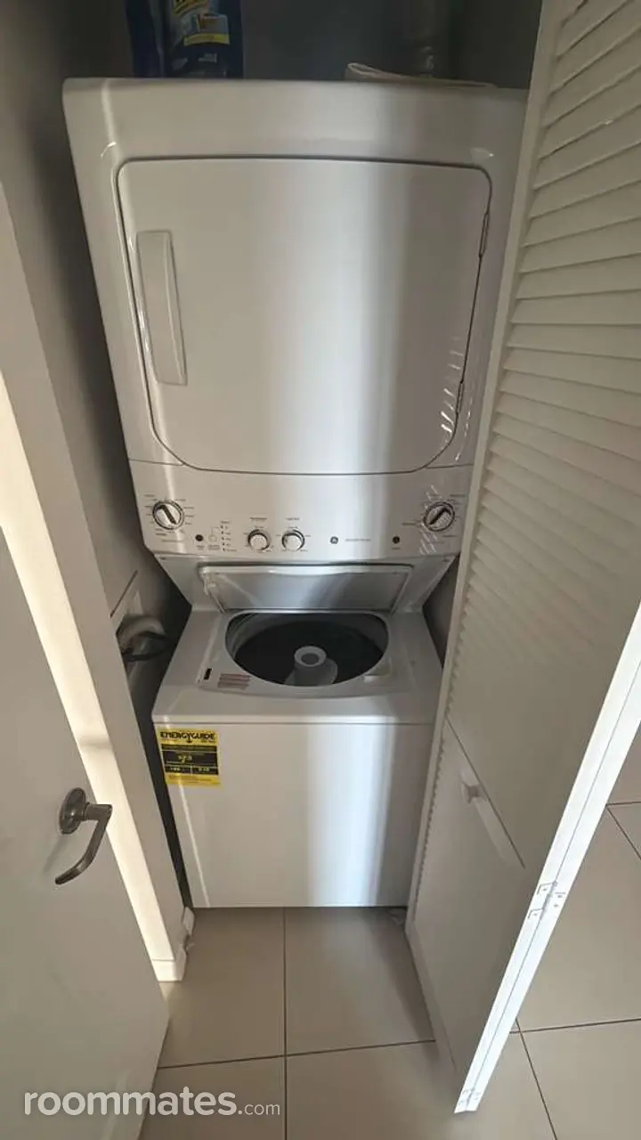 Profile photo 6 of 11