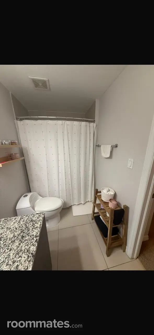 Profile photo 4 of 11