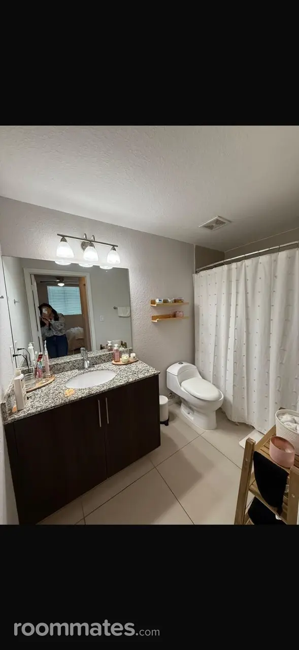 Profile photo 9 of 11