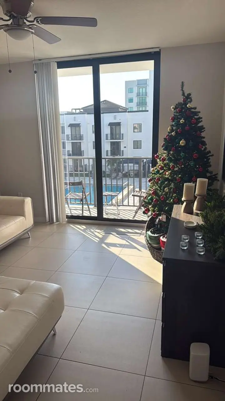 Profile photo 8 of 11