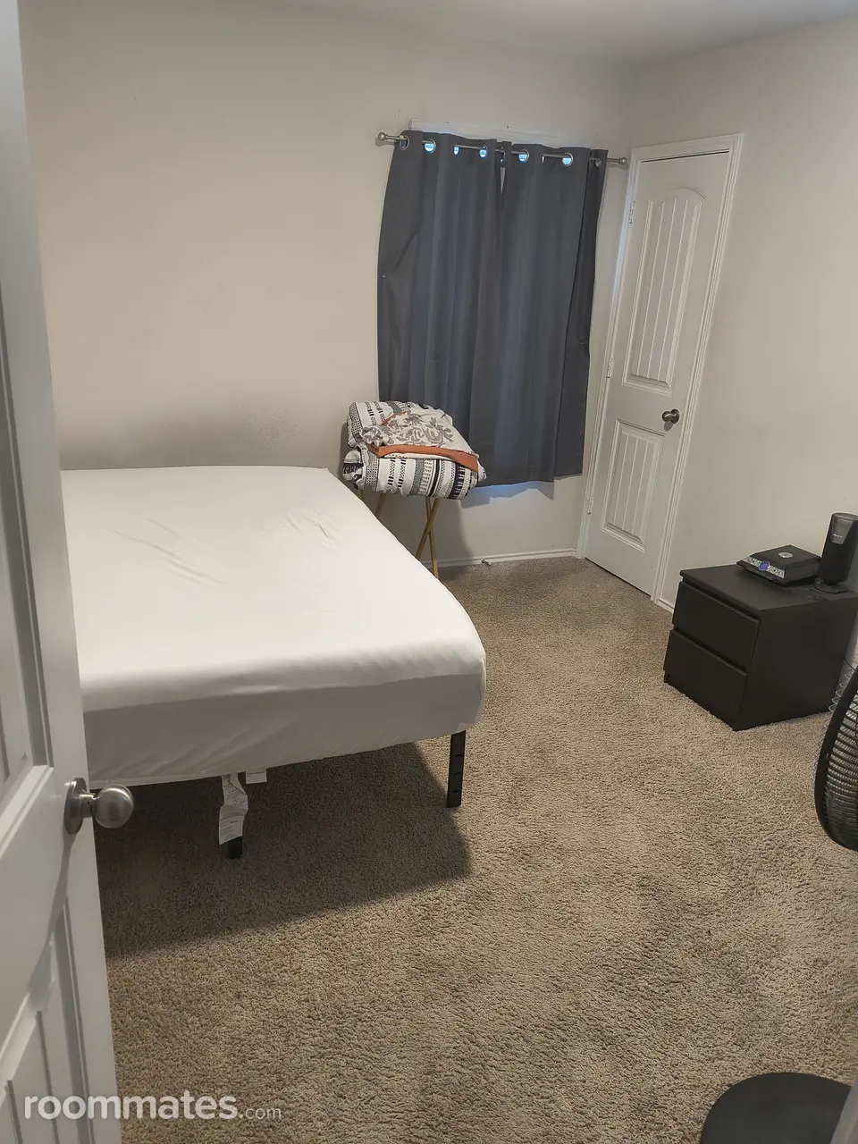 Profile photo 9 of 17