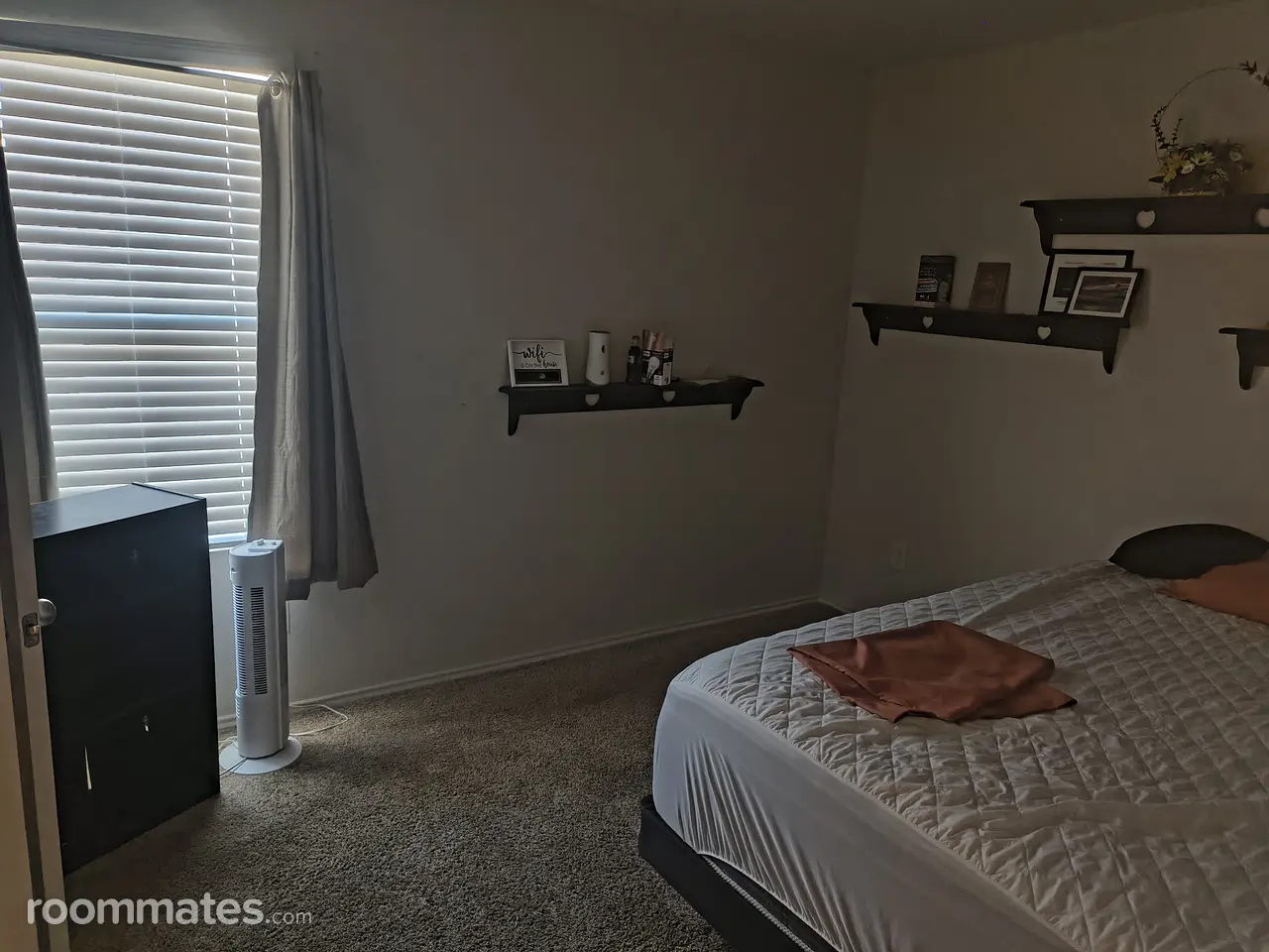 Profile photo 3 of 17