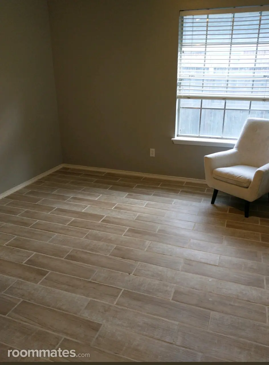 Profile photo 6 of 9