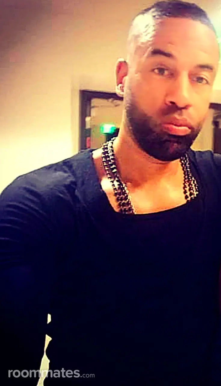 Profile photo 8 of 9