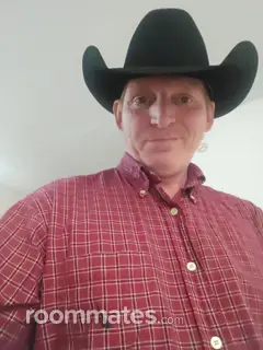 Roommate looking Haubstadt, IN, $1000