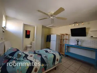 Room for rent in Grove City, FL $800, house