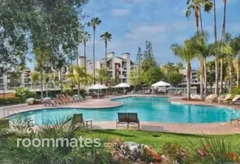 Room for rent in Woodland Hills, CA $1500, condo