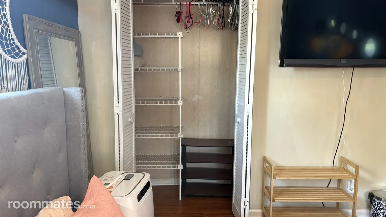 Profile photo 2 of 5