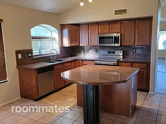 Room for rent in Avondale, AZ $1200, house