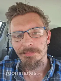 Roommate looking Puyallup, WA, $800