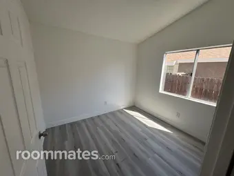 Room for rent in Moreno Valley, CA $800, house