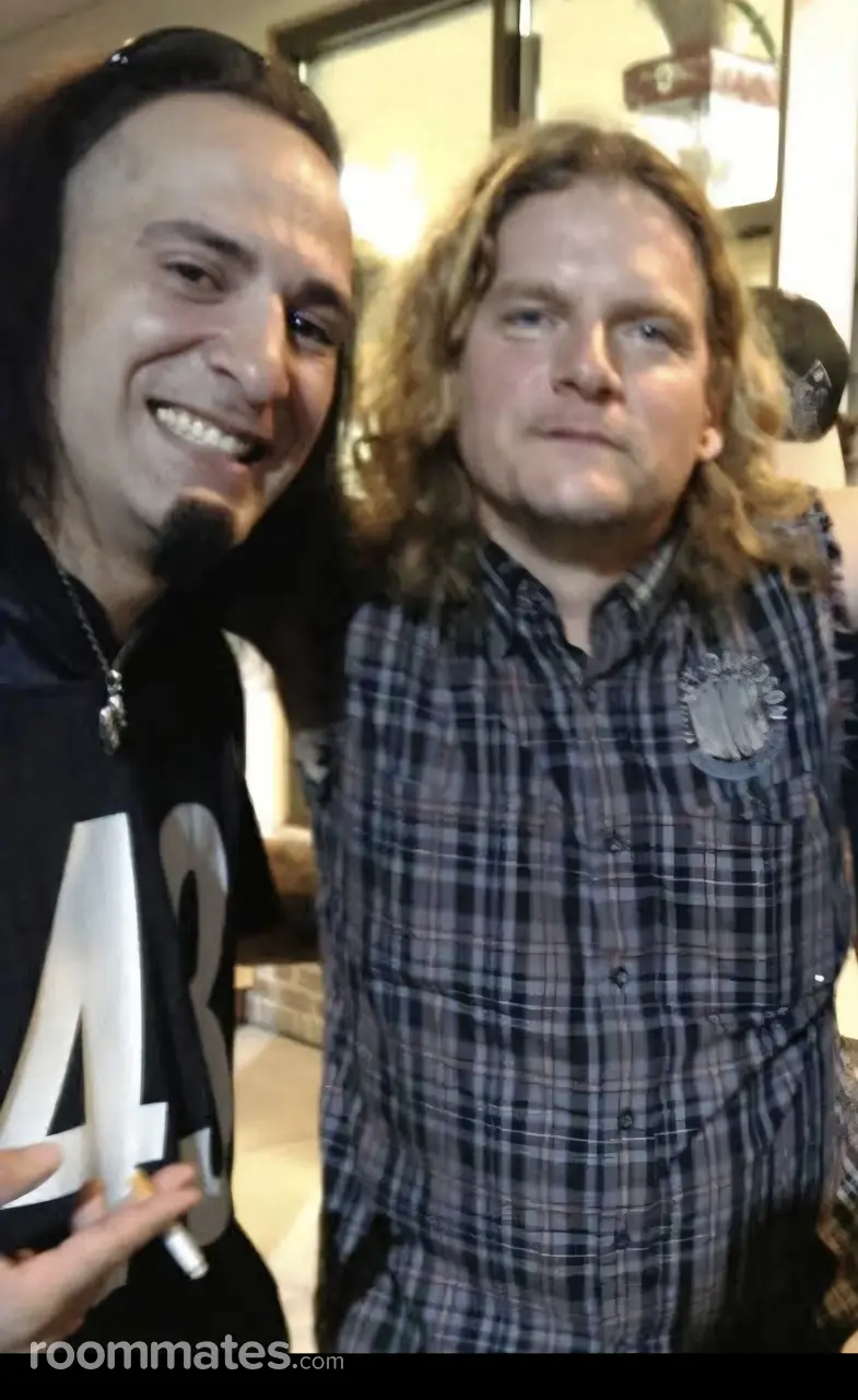 Profile photo 8 of 9