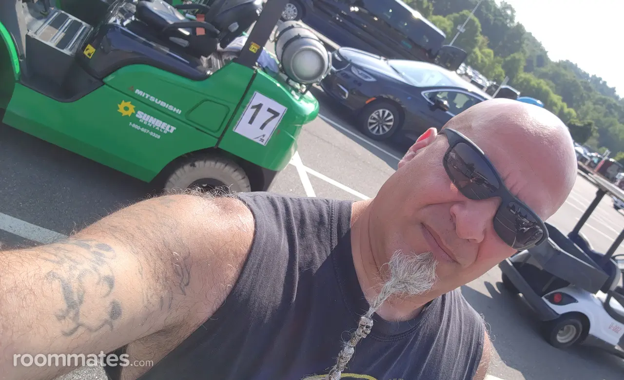 Profile photo 6 of 9