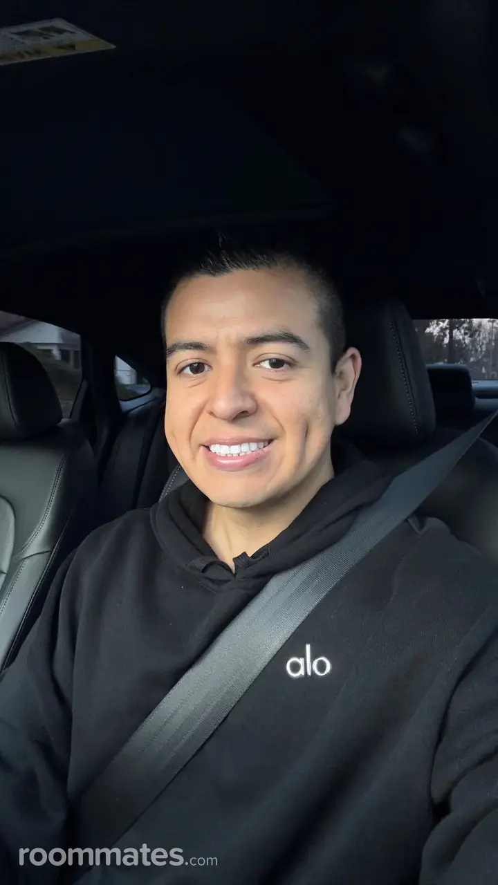 Profile photo 12 of 12