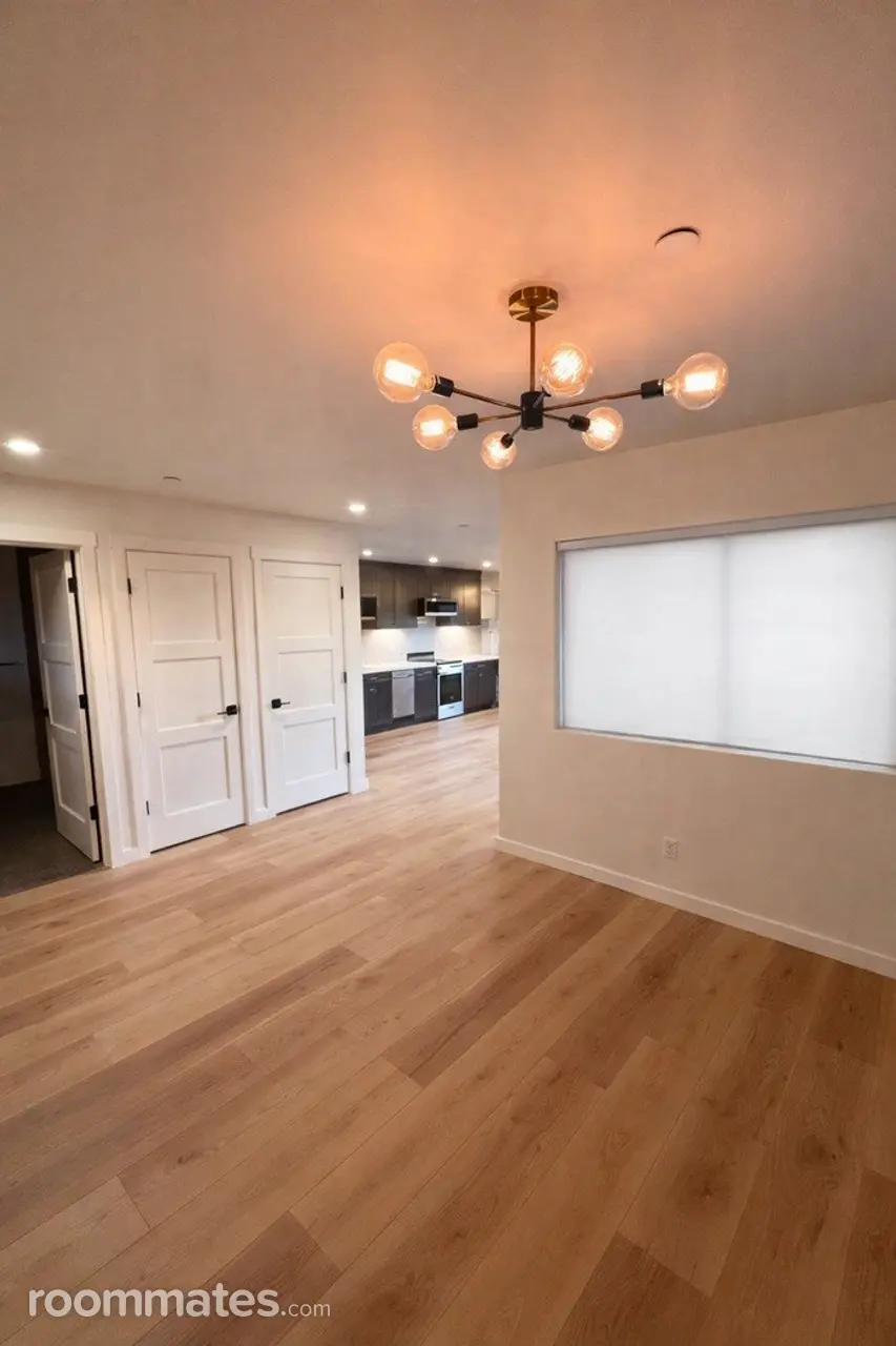 Profile photo 2 of 11