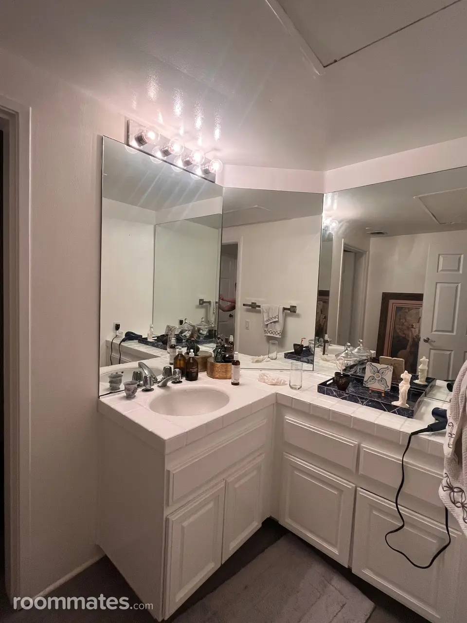 Profile photo 4 of 6