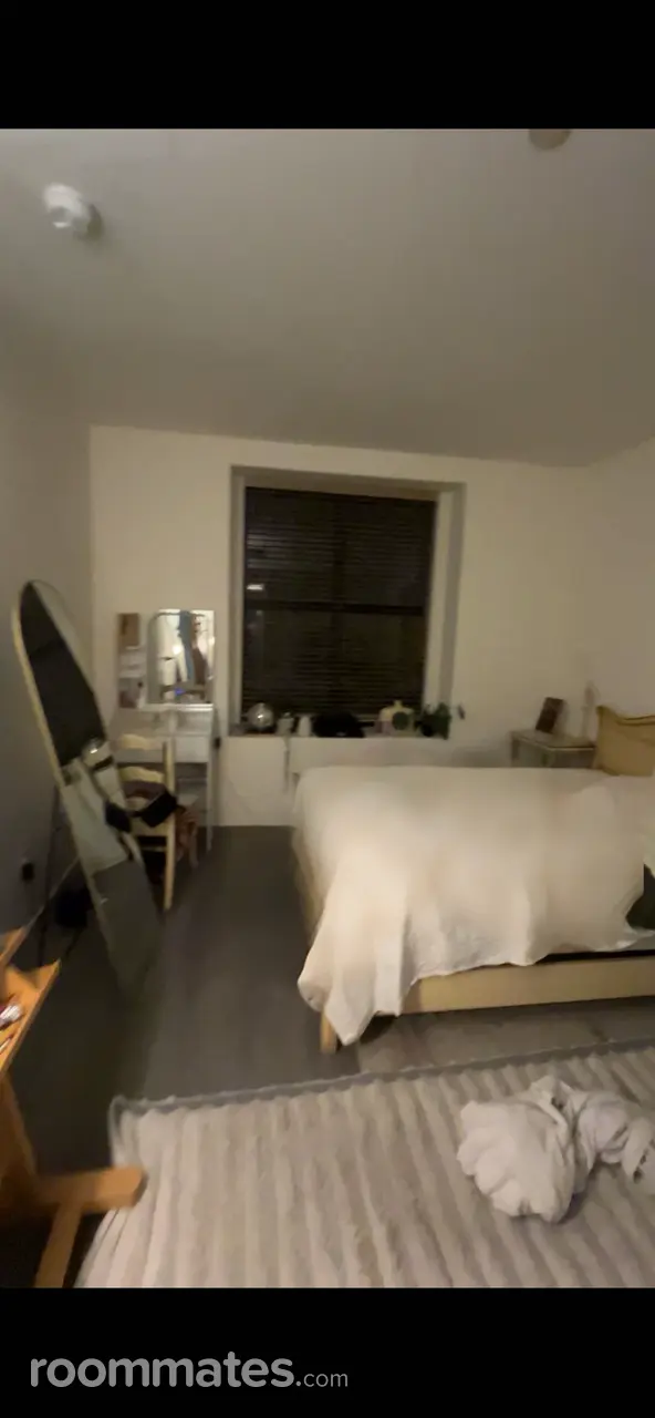 Profile photo 3 of 6