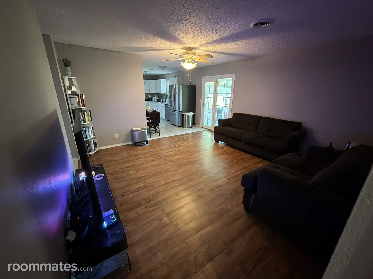 Profile photo 3 of 7