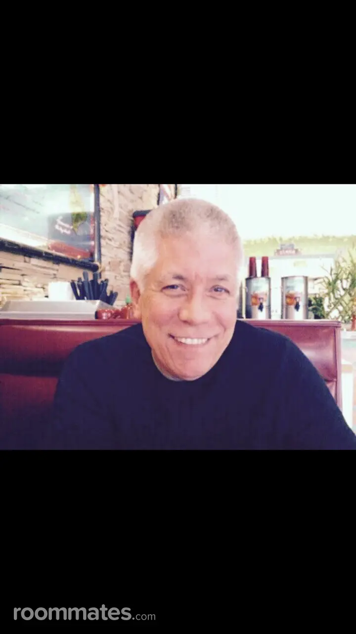 Profile photo 10 of 10