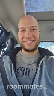 Roommate looking Minneapolis, MN, $1200