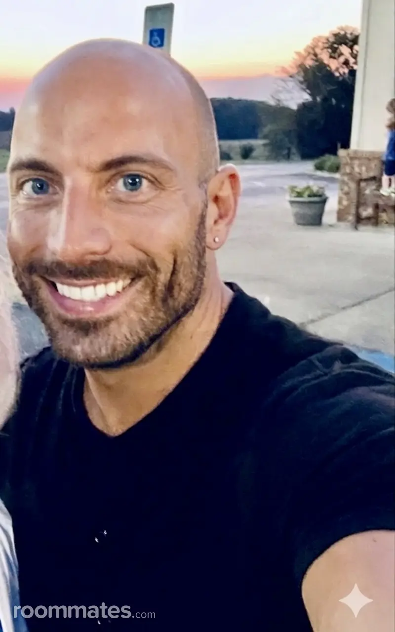 Profile photo 3 of 3