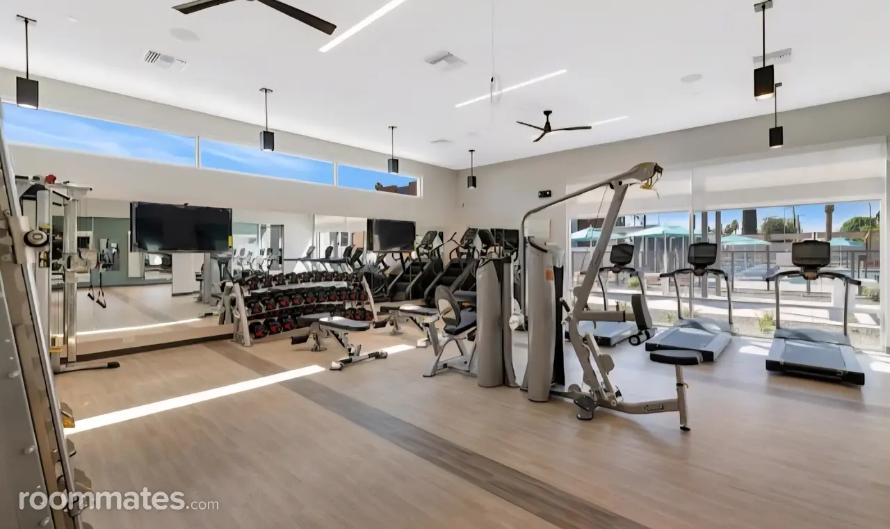 Profile photo 7 of 9