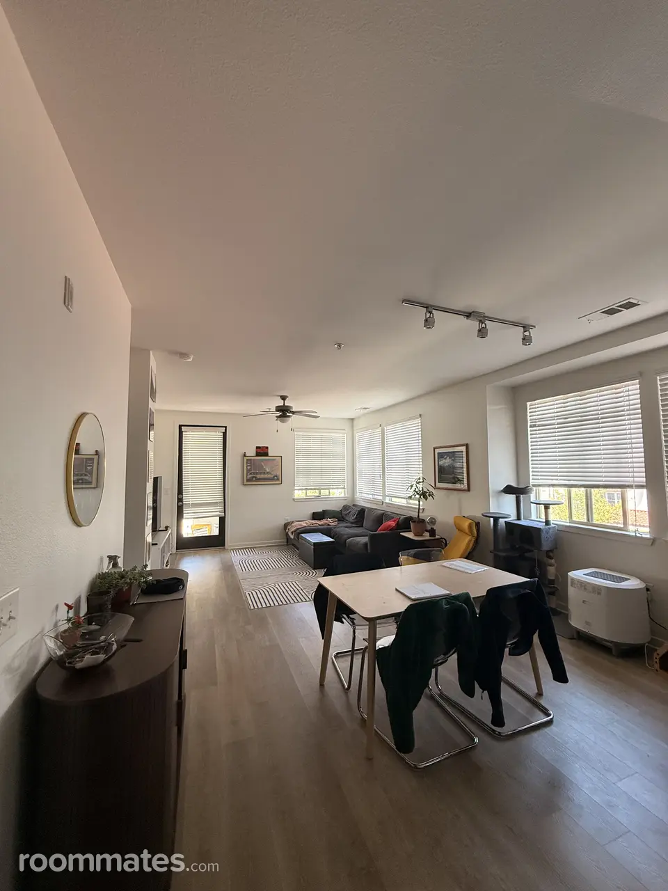 Profile photo 3 of 6