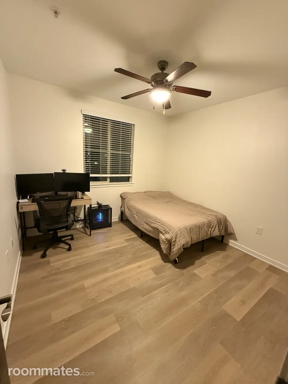 Profile photo 2 of 6