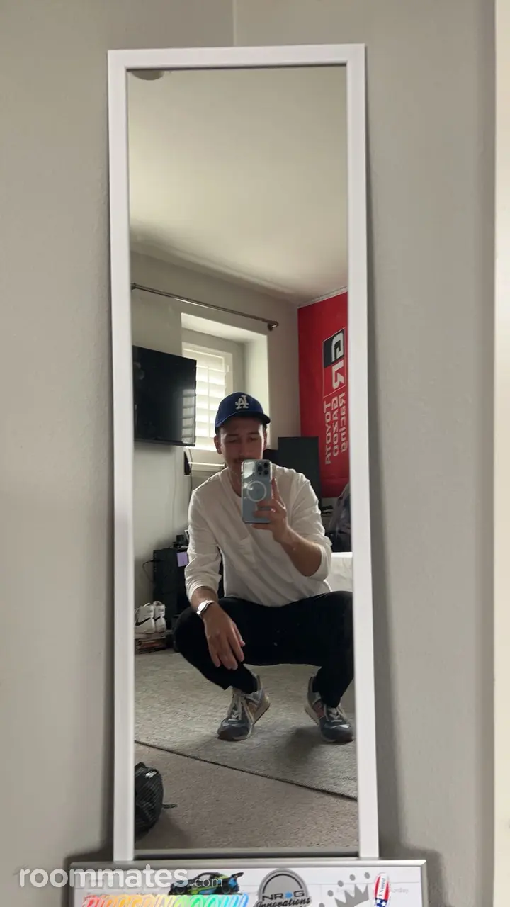 Profile photo 6 of 6