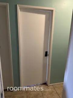 Room for rent in Santa Ana, CA $1350, house