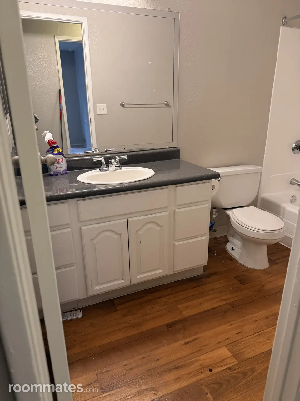 Profile photo 4 of 9