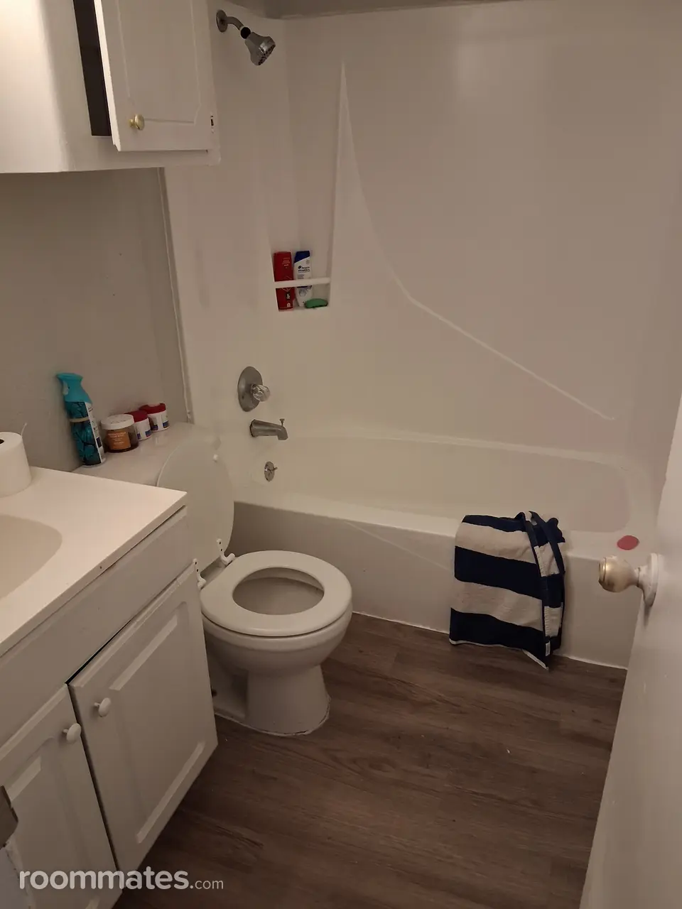 Profile photo 4 of 13