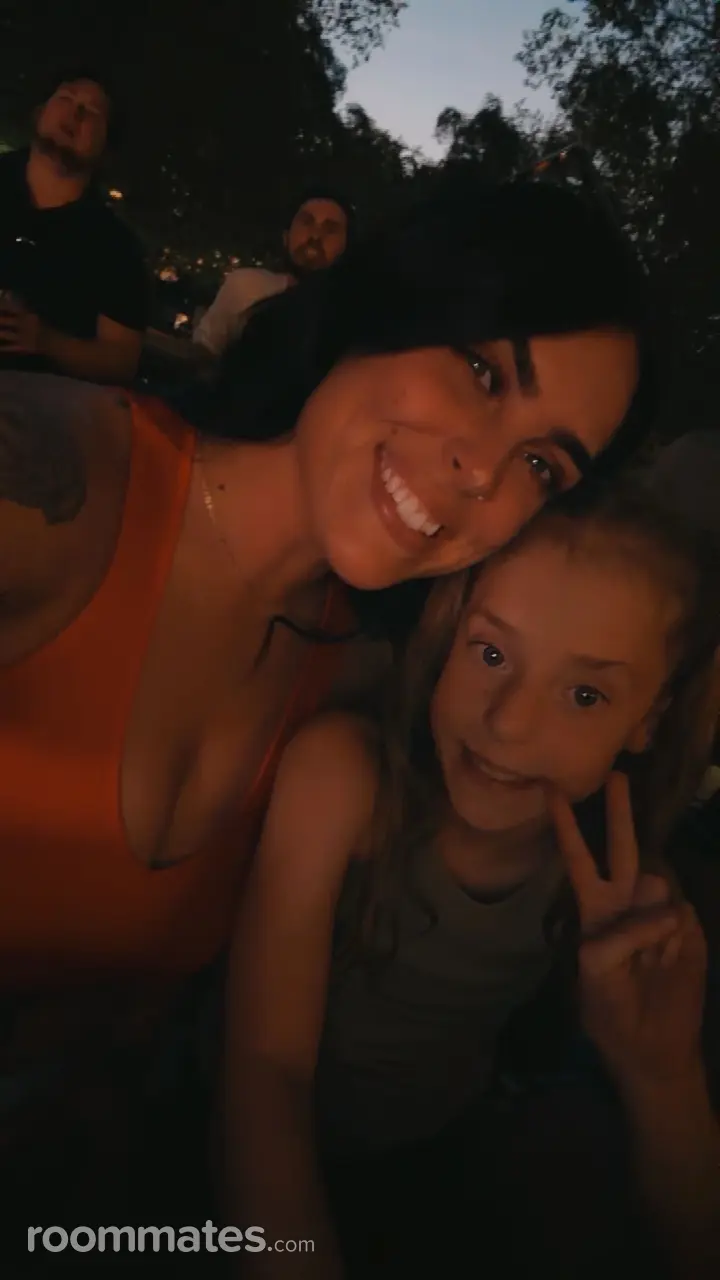 Profile photo 3 of 4