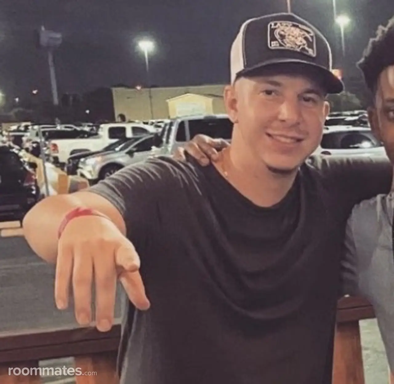 Profile photo 8 of 8