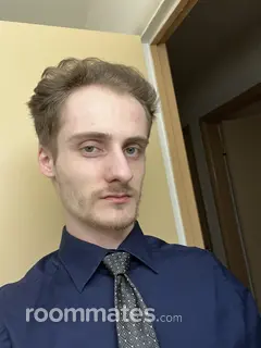 Roommate looking East Troy, WI, $800