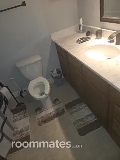 Room for rent in Asheville, NC $850, house